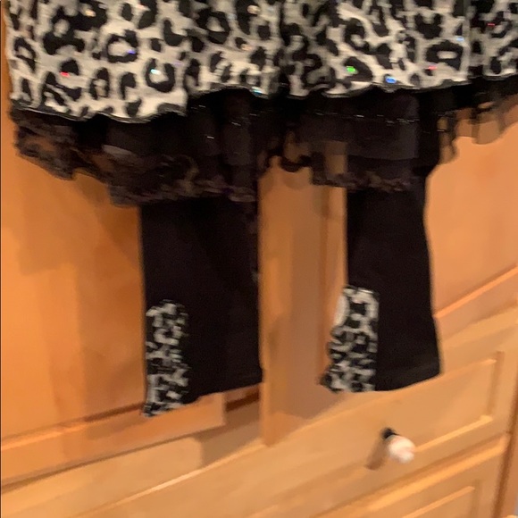 Girls leopard print pants set size 7 - Picture 4 of 4